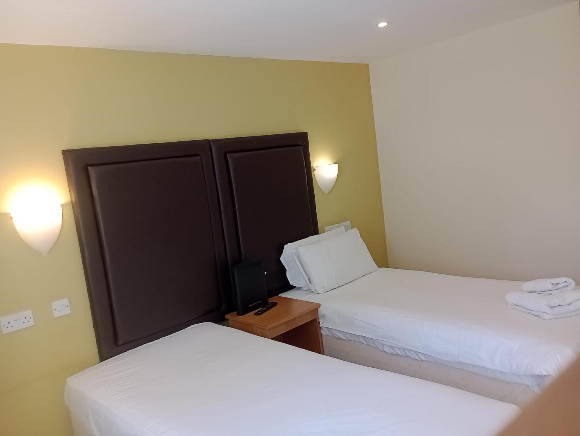 Wakefield Limes Lodge المظهر الخارجي الصورة